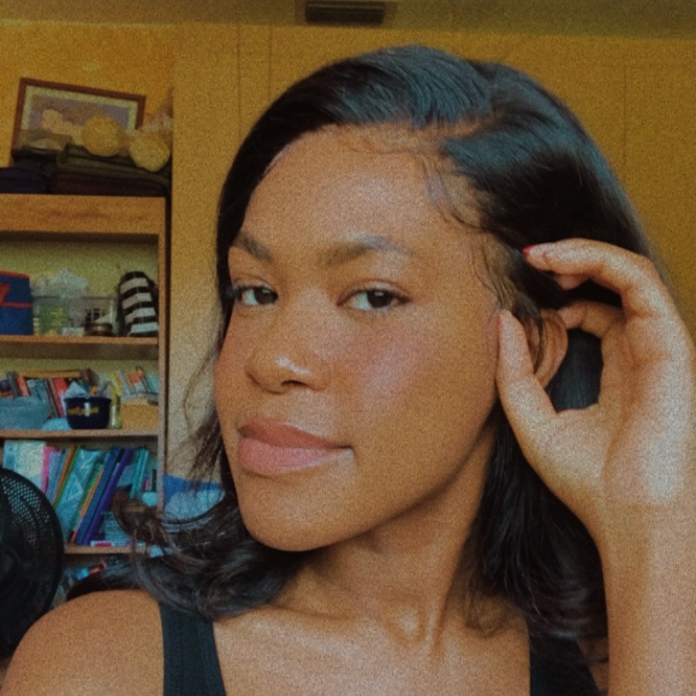 Meet your Posher, Crystal